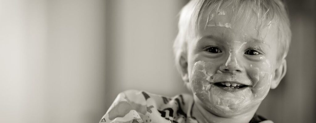 From Picky Eaters to Healthy: Shift Your Child’s Food Preferences|Colorful foods for children|Child eating junk food|Children often model the eating habits of their parents.||Child eating all meals