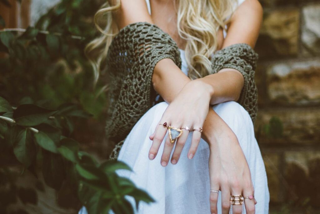 woman|woman